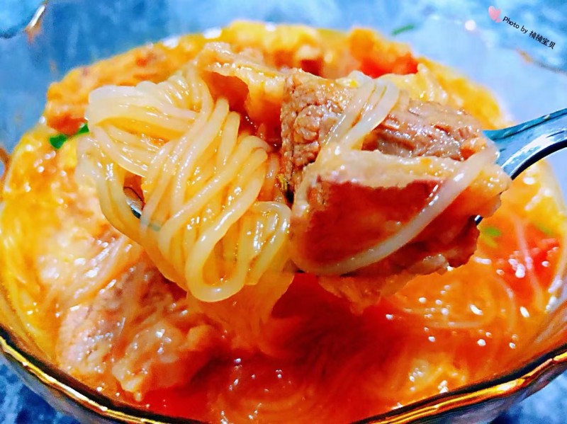 西红柿牛肉粉丝汤#酸甜开胃菜#