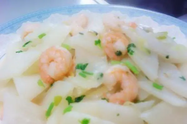 白萝卜烩虾仁