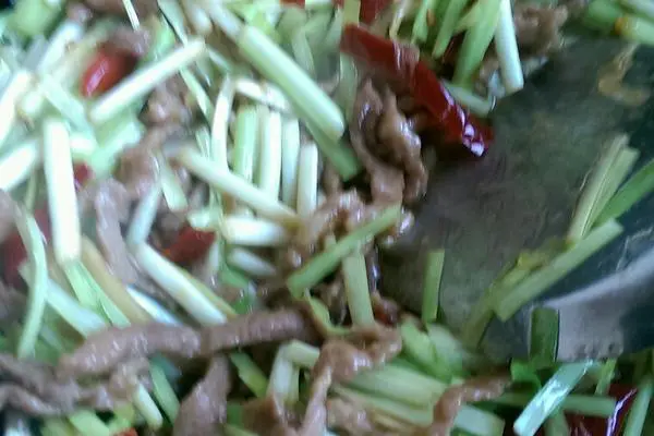 韭黄肉丝