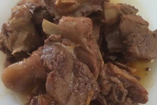 酱焖鸭肉