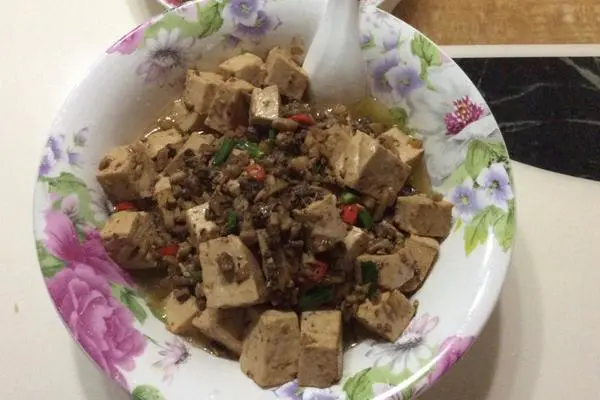 香菇肉沫焖豆腐