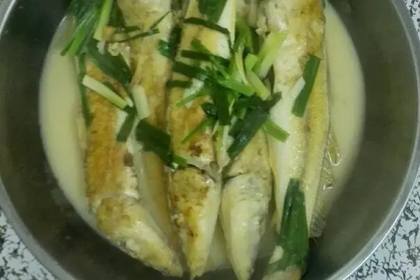煎焖沙丁鱼