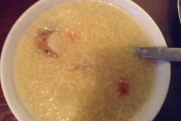 枸杞山药小米粥
