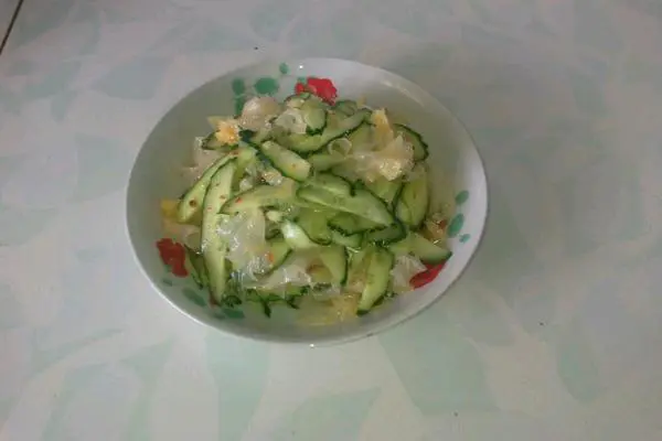 银耳拌黄瓜
