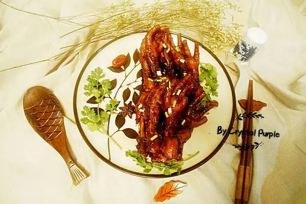秘制红烧鸡爪