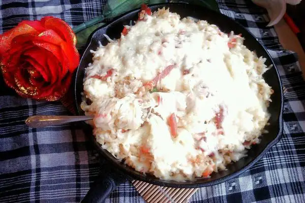 鲜虾培根芝士焗饭