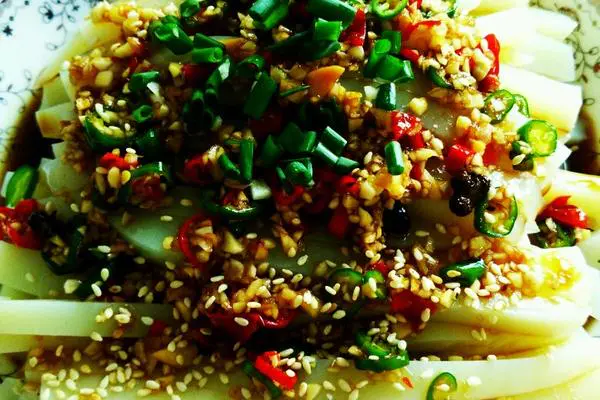 凉拌酸辣豌豆凉粉