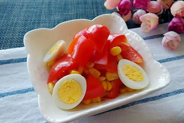 彩椒玉米鸡蛋沙拉
