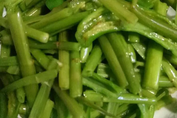 辣炒空心菜梗