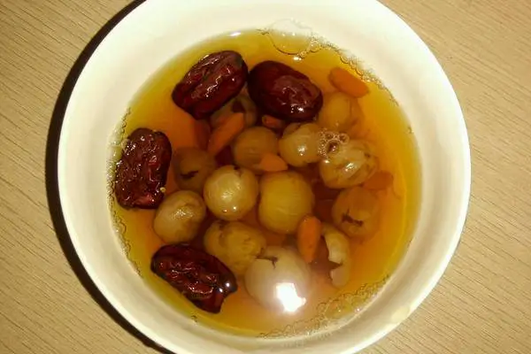 红枣枸杞桂圆茶