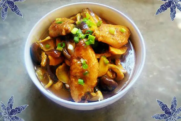 耗油香菇烧鸡翅
