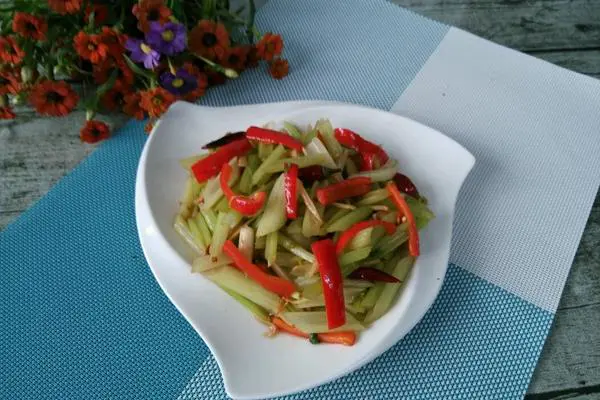 酸辣西芹