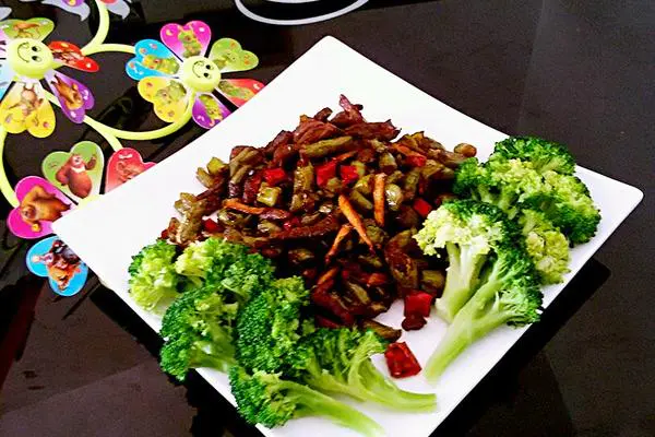 醋溜尖椒牛肉