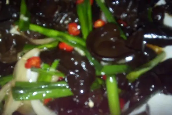 凉拌木耳菜