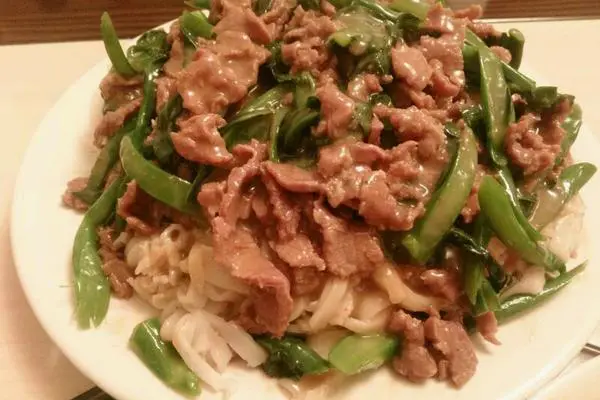 湿炒牛河