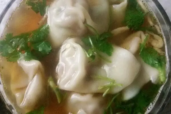 胡萝卜青椒馅馄炖