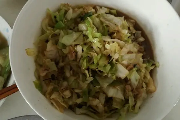 炝炒圆白菜