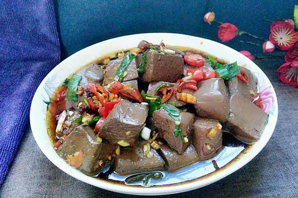 麻辣鸭血