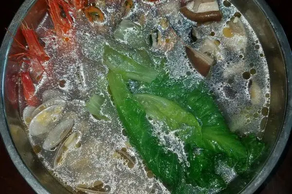 海鲜面汤