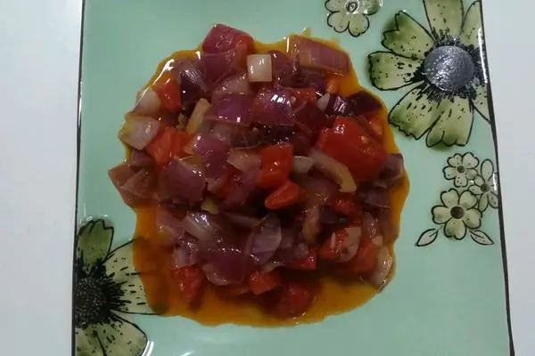 番茄炒洋葱