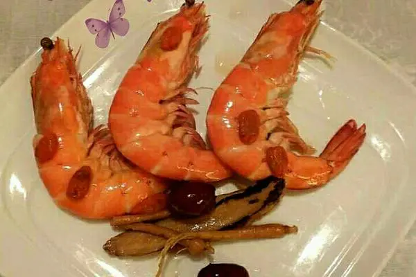 红枣醉虾