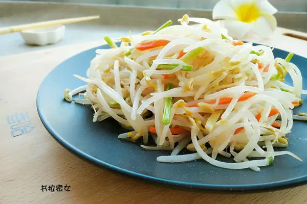 素炒绿豆芽