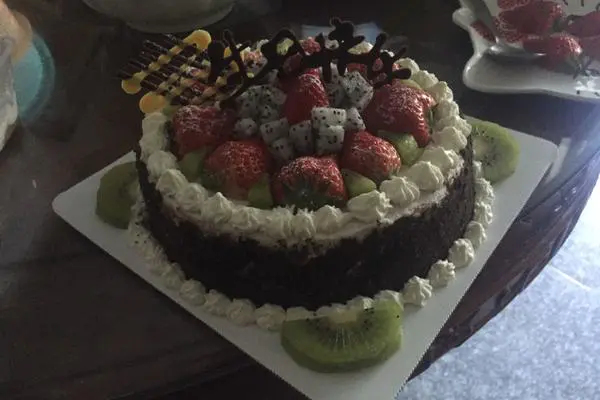 草莓奶油蛋糕(八寸)