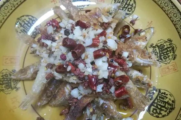香辣沙丁鱼
