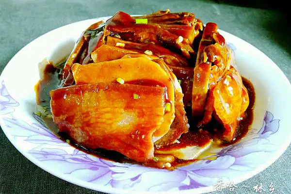 腊肉蒸芋头