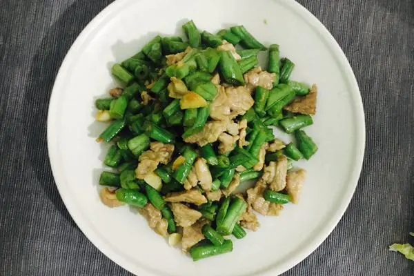 快手菜-瘦肉炒四季豆