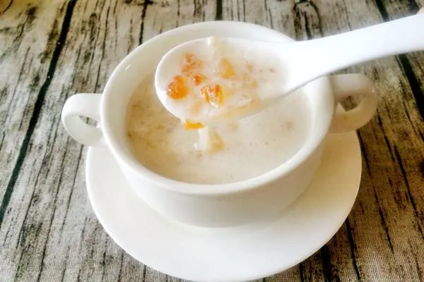 雪燕桃胶皂米羹