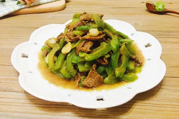 苦瓜炒牛肉