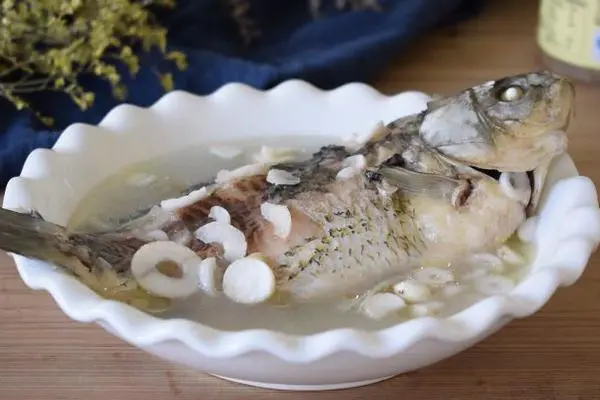 鲫鱼通草汤