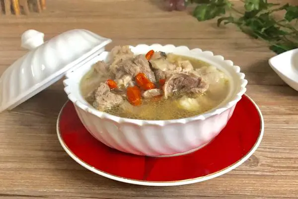 滋补羊肉汤