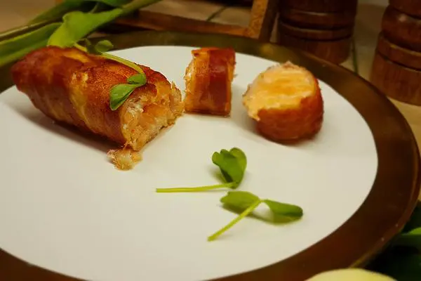 三文鱼培根卷