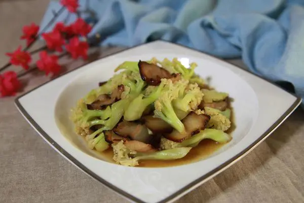 菜花炒腊肉