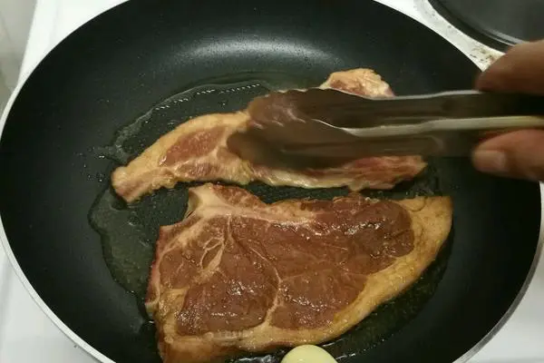 黑胡椒牛排