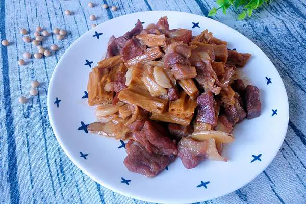腐竹烧肉