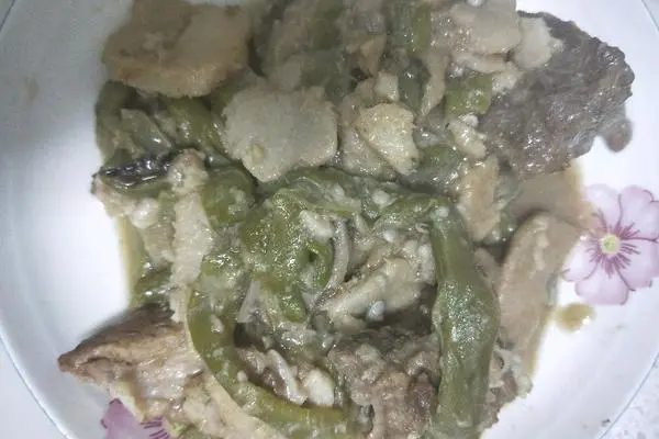 芋头豆角炖排骨
