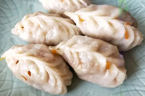 猪肉胡萝卜蒸饺