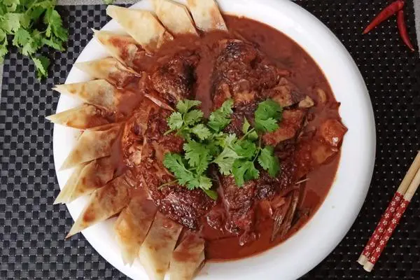 鱼头泡饼