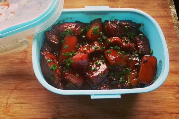 肥而不腻的红烧肉