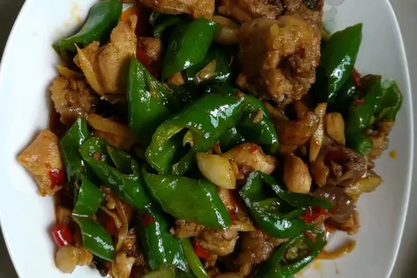 家常小炒鸡块