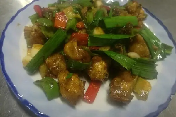 石锅鸡翅中