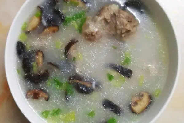 大骨干贝香菇粥