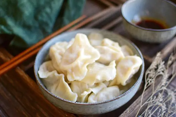 酸菜猪肉馅饺子