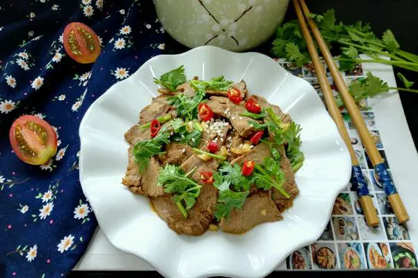 凉拌牛肉