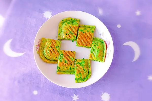 韭菜鸡蛋糯米煎饼