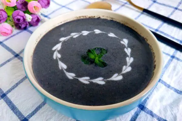 自制黑米黑芝麻糊