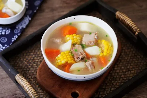 排骨山药玉米胡萝卜汤